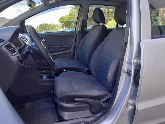VOLKSWAGEN Fox 1.6 4P TRENDLINE FLEX, Foto 6