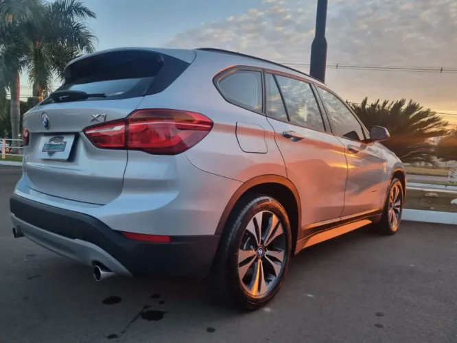 BMW X1 2.0 16V 4P 18I GP S DRIVE AUTOMTICO, Foto 5