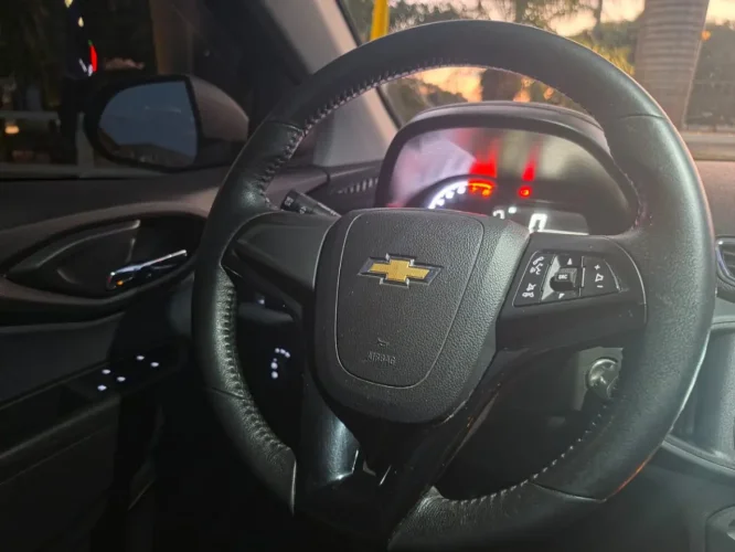 CHEVROLET Onix Hatch 1.4 4P FLEX LTZ, Foto 8