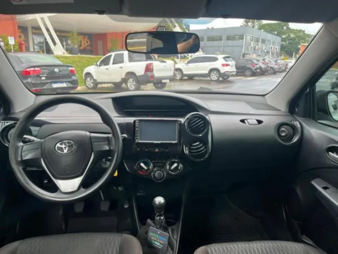 TOYOTA Etios Hatch 1.3 16V 4P FLEX X, Foto 7
