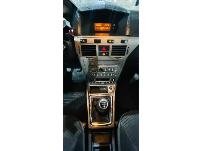 CHEVROLET Vectra Hatch 2.0 4P FLEX GT, Foto 9