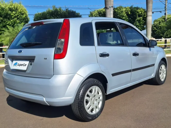 FORD Fiesta Hatch 1.6 4P FLEX, Foto 4