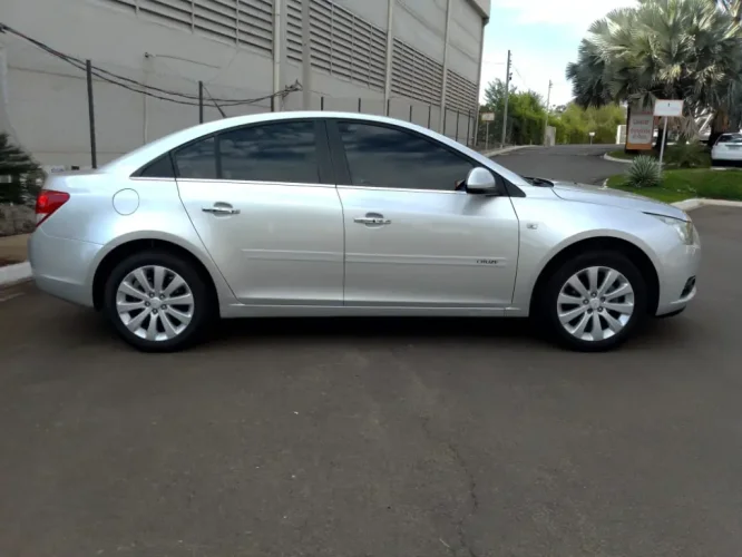CHEVROLET Cruze Sedan 1.8 16V 4P LTZ ECOTEC FLEX AUTOMTICO, Foto 19