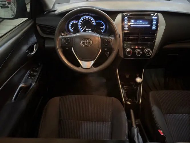 TOYOTA Yaris Sedan 1.5 16V 4P FLEX XL, Foto 12