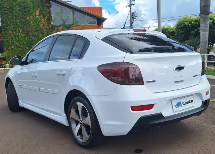 CHEVROLET Cruze Hatch 1.8 16V 4P LT SPORT6 FLEX AUTOM�TICO, Foto 5