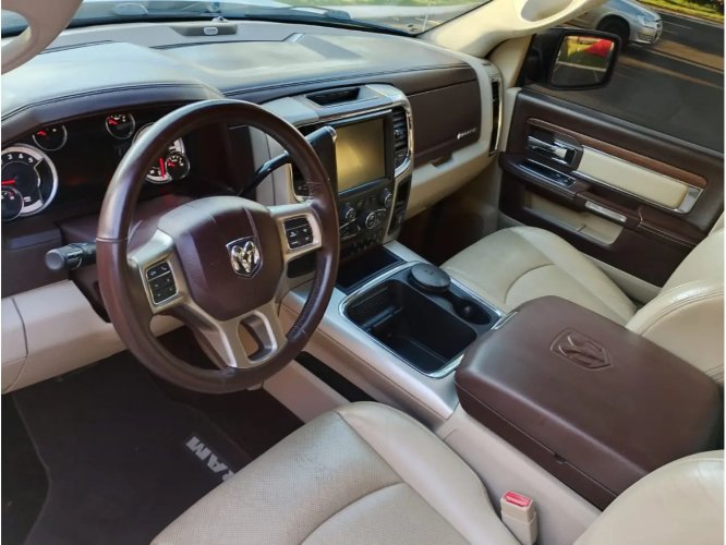 RAM 2500 6.7 I6 24V SLT CABINE DUPLA TURBO DIESEL LARAMIE 4X4 AUTOM�TICO, Foto 6