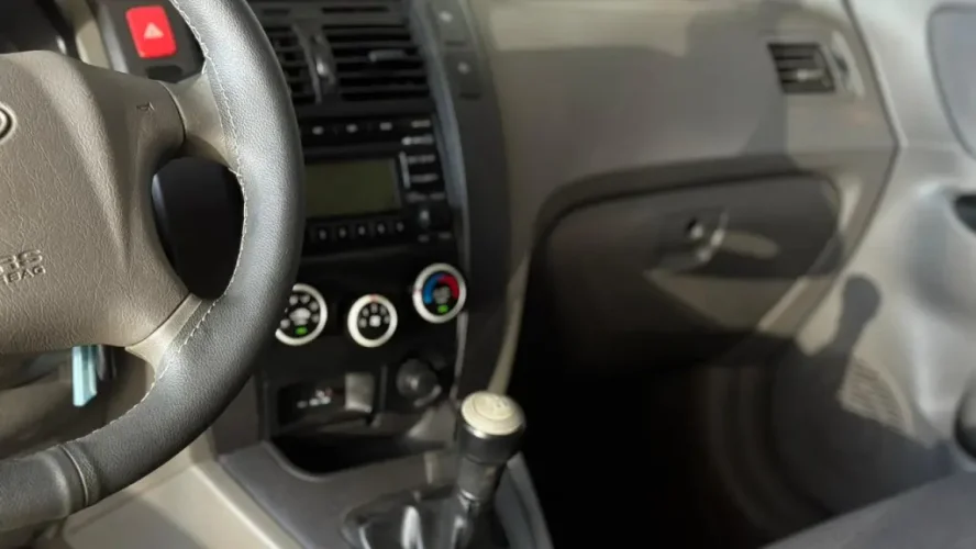 HYUNDAI Tucson 2.0 16V 4P GL, Foto 21