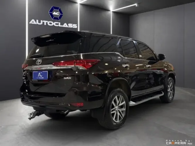 TOYOTA Hilux SW4 2.8 16V 4P SRX 4X4 7 LUGARES TURBO DIESEL AUTOM�TICO, Foto 4