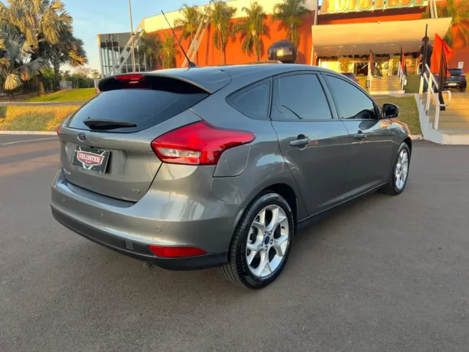 FORD Focus Hatch 2.0 16V 4P FLEX SE PLUS POWERSHIFT AUTOMTICO, Foto 9