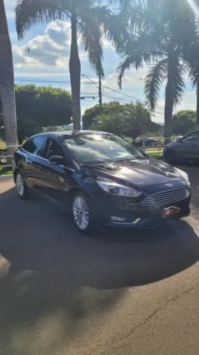 FORD Focus Sedan 2.0 16V 4P FLEX TITANIUM PLUS POWERSHIFT AUTOM�TICO, Foto 2