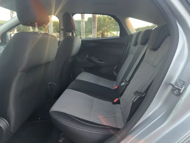 FORD Focus Hatch 1.6 4P GLX FLEX, Foto 3