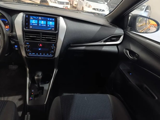 TOYOTA Yaris Hatch 1.5 16V 4P FLEX XL PLUS CONNECT MULTIDRIVE AUTOM�TICO CVT, Foto 12