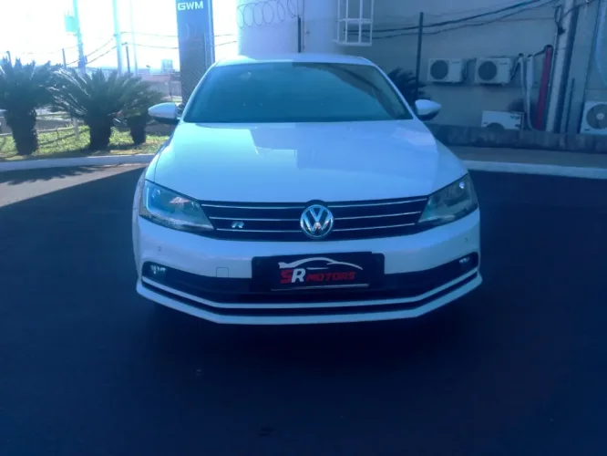 VOLKSWAGEN Jetta 1.4 4P 250 TSI R-LINE AUTOMTICO, Foto 2