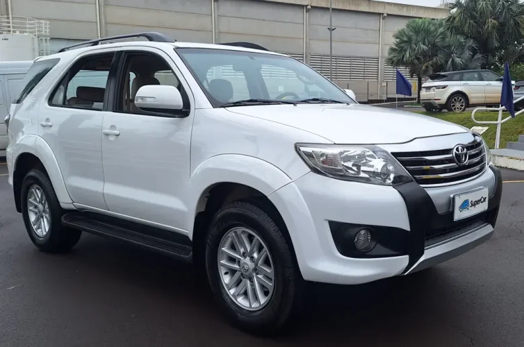 TOYOTA Hilux SW4 2.7 16V 4P SR FLEX AUTOM�TICO, Foto 3