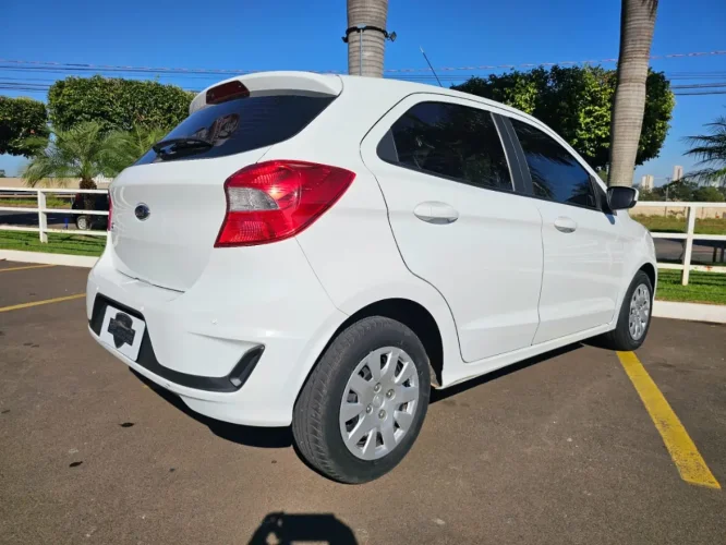FORD Ka Hatch 1.5 12V 4P TI-VCT SE FLEX, Foto 5