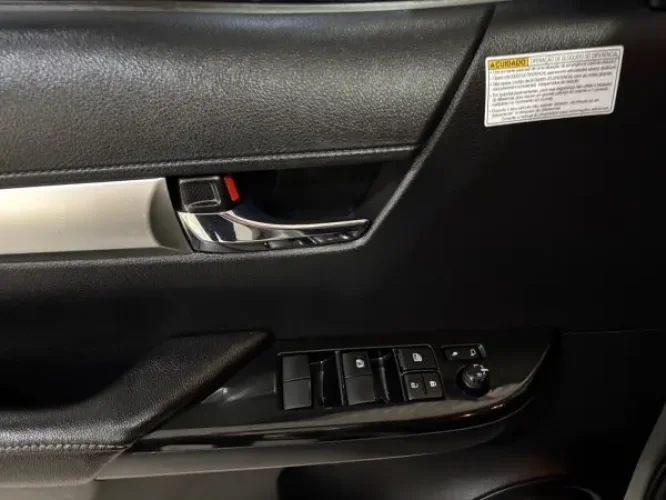 TOYOTA Hilux Caminhonete 2.7 16V 4P SRV FLEX CABINE DUPLA AUTOM�TICO, Foto 12