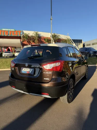 SUZUKI S Cross 1.6 16V 4P GLX 4X4 AUTOM�TICO, Foto 4