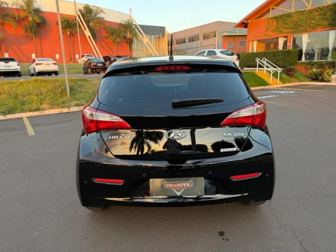 HYUNDAI HB 20 Hatch 1.6 16V 4P COMFORT FLEX AUTOM�TICO, Foto 4