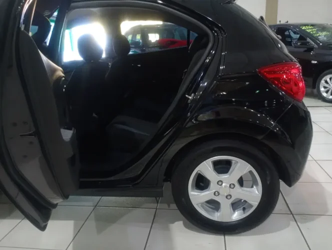CHEVROLET Onix Hatch 1.4 4P FLEX LT, Foto 15