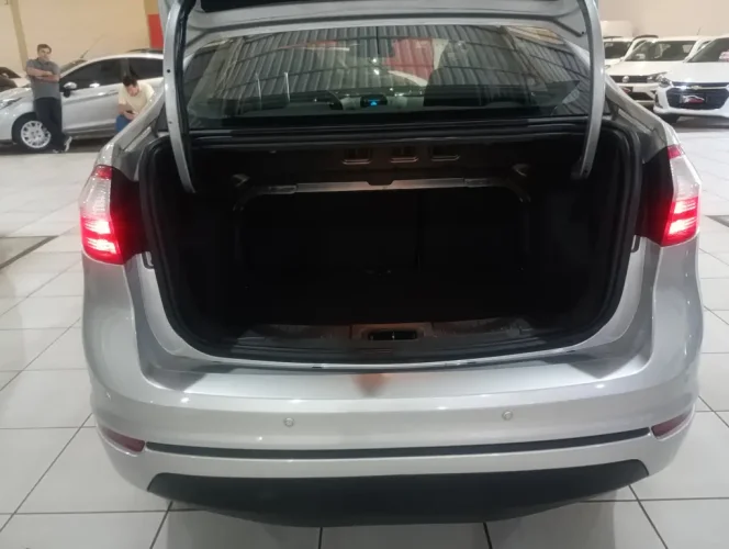 FORD Fiesta Sedan 1.6 16V 4P FLEX SE FLEX POWERSHIFT AUTOM�TICO, Foto 16