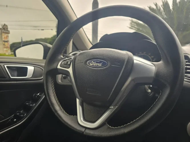 FORD Fiesta Hatch 1.6 4P SE PLUS FLEX AUTOM�TICO, Foto 8