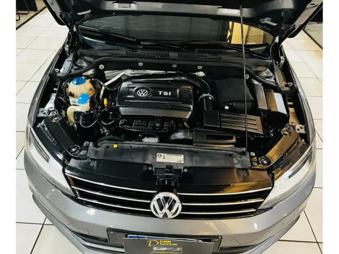 VOLKSWAGEN Jetta 2.0 4P TSI HIGHLINE 211 CV AUTOM�TICO, Foto 6