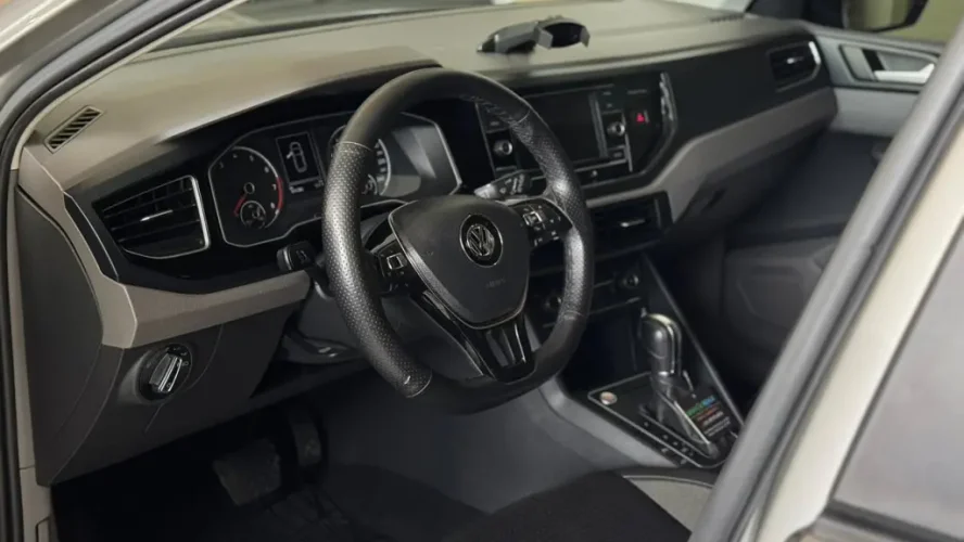 VOLKSWAGEN Polo Hatch 1.0 12V 4P 200 TSI  COMFORTLINE AUTOM�TICO, Foto 14