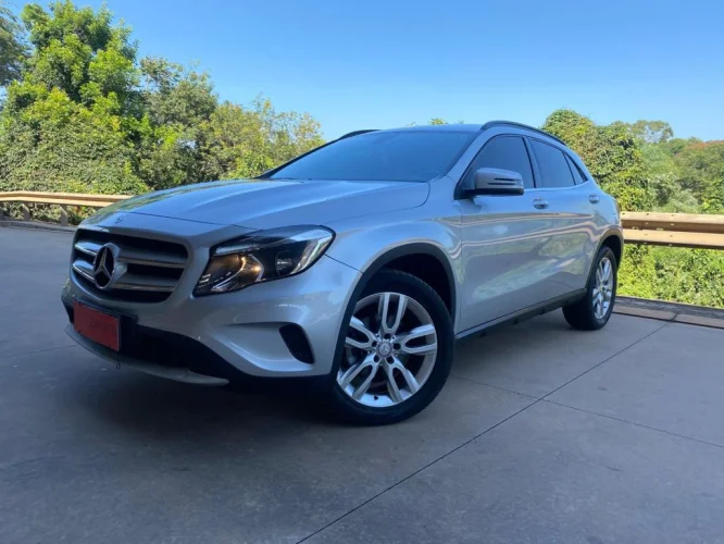 MERCEDES-BENZ GLA 200 1.6 16V 4P CGI STYLE TURBO AUTOM�TICO, Foto 1