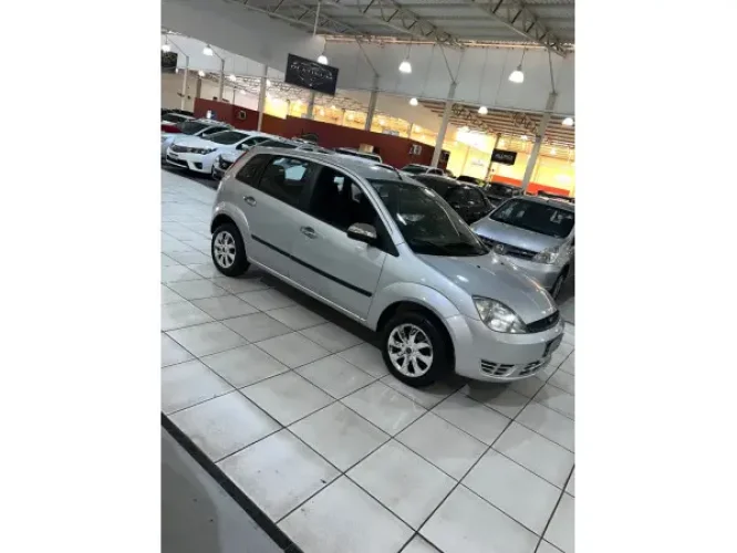 FORD Fiesta Hatch 1.0 4P, Foto 2