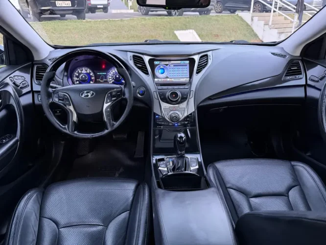HYUNDAI Azera 3.3 V6 24V GLS AUTOM�TICO, Foto 3