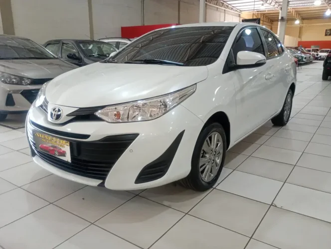TOYOTA Yaris Sedan 1.5 16V 4P FLEX XL PLUS TECH MULTIDRIVE AUTOMTICO CVT, Foto 3