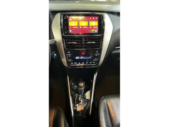 TOYOTA Yaris Hatch 1.5 16V 4P FLEX XL MULTIDRIVE AUTOM�TICO CVT, Foto 8