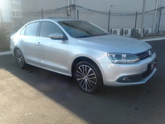 VOLKSWAGEN Jetta 2.0 4P TSI HIGHLINE 211 CV AUTOMTICO, Foto 3