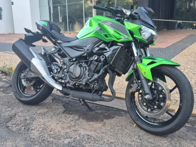 KAWASAKI Z 400 ABS, Foto 1