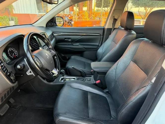 MITSUBISHI Outlander 2.0 16V 4P AUTOM�TICO, Foto 11
