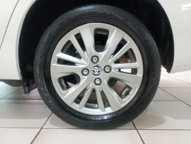 TOYOTA Yaris Sedan 1.5 16V 4P FLEX XL PLUS TECH MULTIDRIVE AUTOMTICO CVT, Foto 4