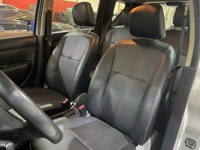 NISSAN Livina 1.6 16V 4P FLEX, Foto 8