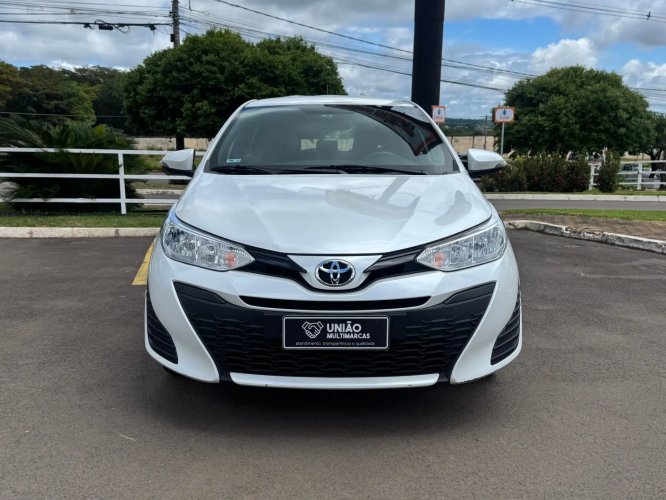 TOYOTA Yaris Hatch 1.5 16V 4P FLEX XL PLUS CONNECT MULTIDRIVE AUTOM�TICO CVT, Foto 2
