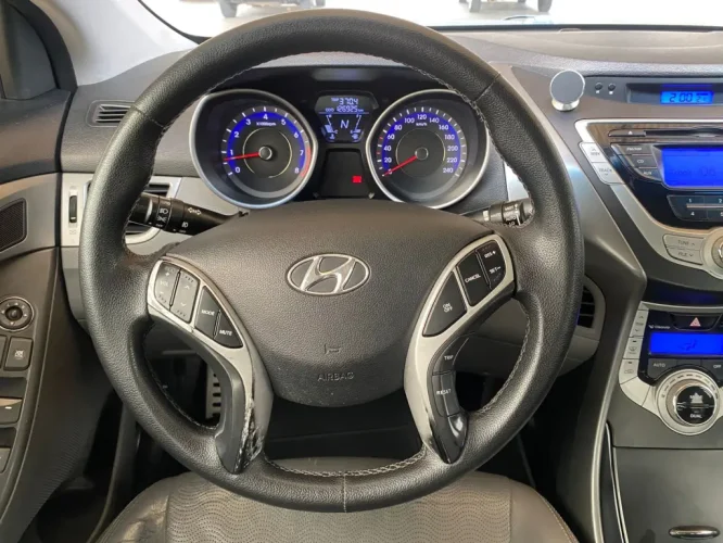 HYUNDAI Elantra 1.8 16V 4P GLS AUTOM�TICO, Foto 4
