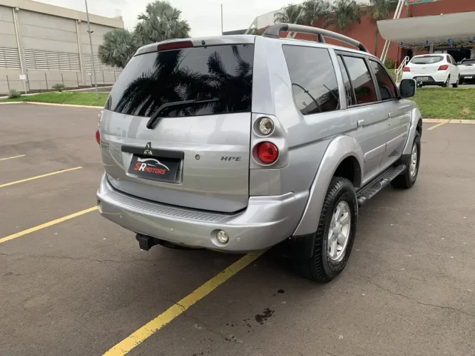 MITSUBISHI Pajero Sport 3.5 V6 24V 4P 4X4 HPE FLEX AUTOM�TICO, Foto 7