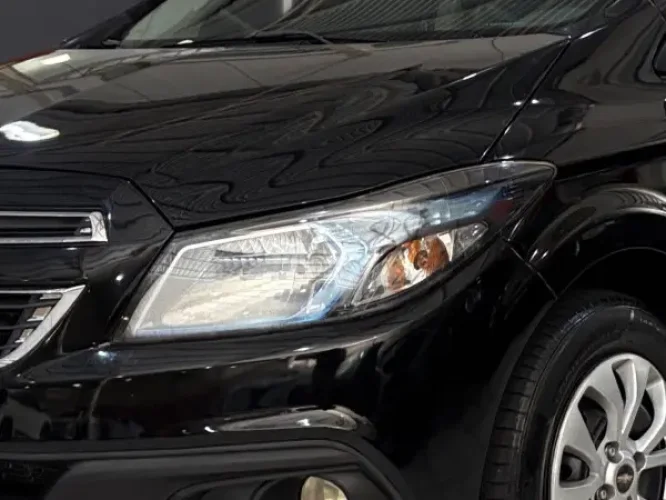 CHEVROLET Onix Hatch 1.4 4P FLEX LT, Foto 3