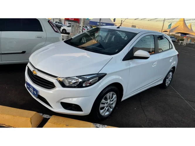 CHEVROLET Onix Hatch 1.0 4P FLEX LT, Foto 2