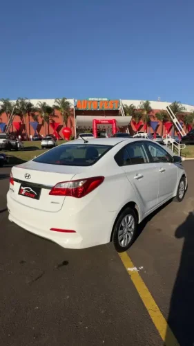 HYUNDAI HB 20 Sedan 1.6 16V 4P FLEX COMFORT AUTOM�TICO, Foto 4