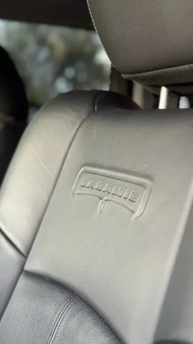 RAM 1500 5.7 V8 CLASSIC LARAMIE CABINE DUPLA 4X4 AUTOMTICO, Foto 26