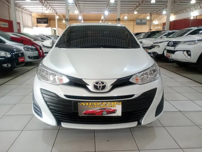 TOYOTA Yaris Sedan 1.5 16V 4P FLEX XL PLUS TECH MULTIDRIVE AUTOMTICO CVT, Foto 2