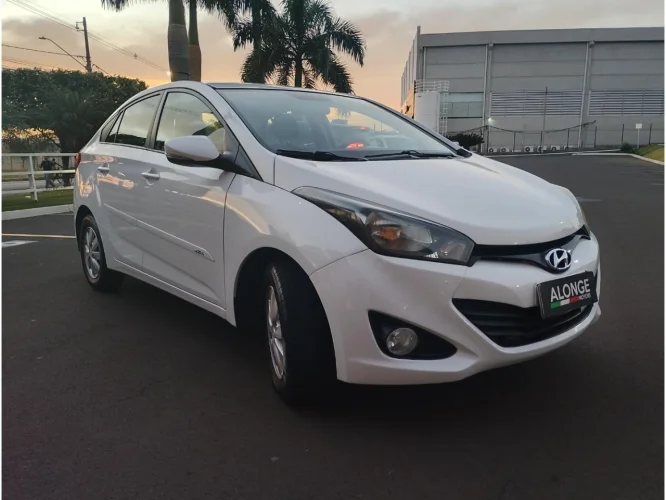 HYUNDAI HB 20 Sedan 1.6 16V 4P FLEX COMFORT PLUS, Foto 2