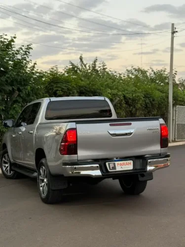 TOYOTA Hilux Caminhonete 2.8 16V SRX 4X4 DIESEL CABINE DUPLA AUTOMTICO, Foto 11