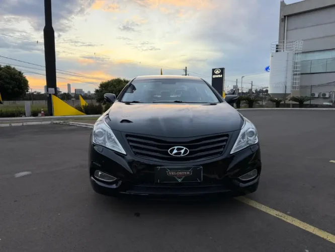 HYUNDAI Azera 3.3 V6 24V GLS AUTOM�TICO, Foto 2
