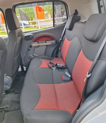 FIAT Uno 1.4 4P FLEX SPORTING, Foto 9