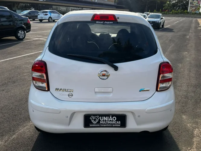 NISSAN March 1.6 16V 4P SV FLEX, Foto 6